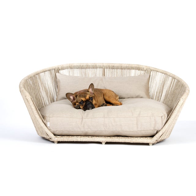 Vogue Design Indoor Outdoor Dog Bed, Outdoor Dog Furniture